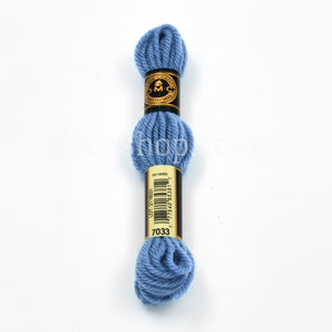 DMC Tapestry wool (Ecru - 7179) - 7033 (077540653812)