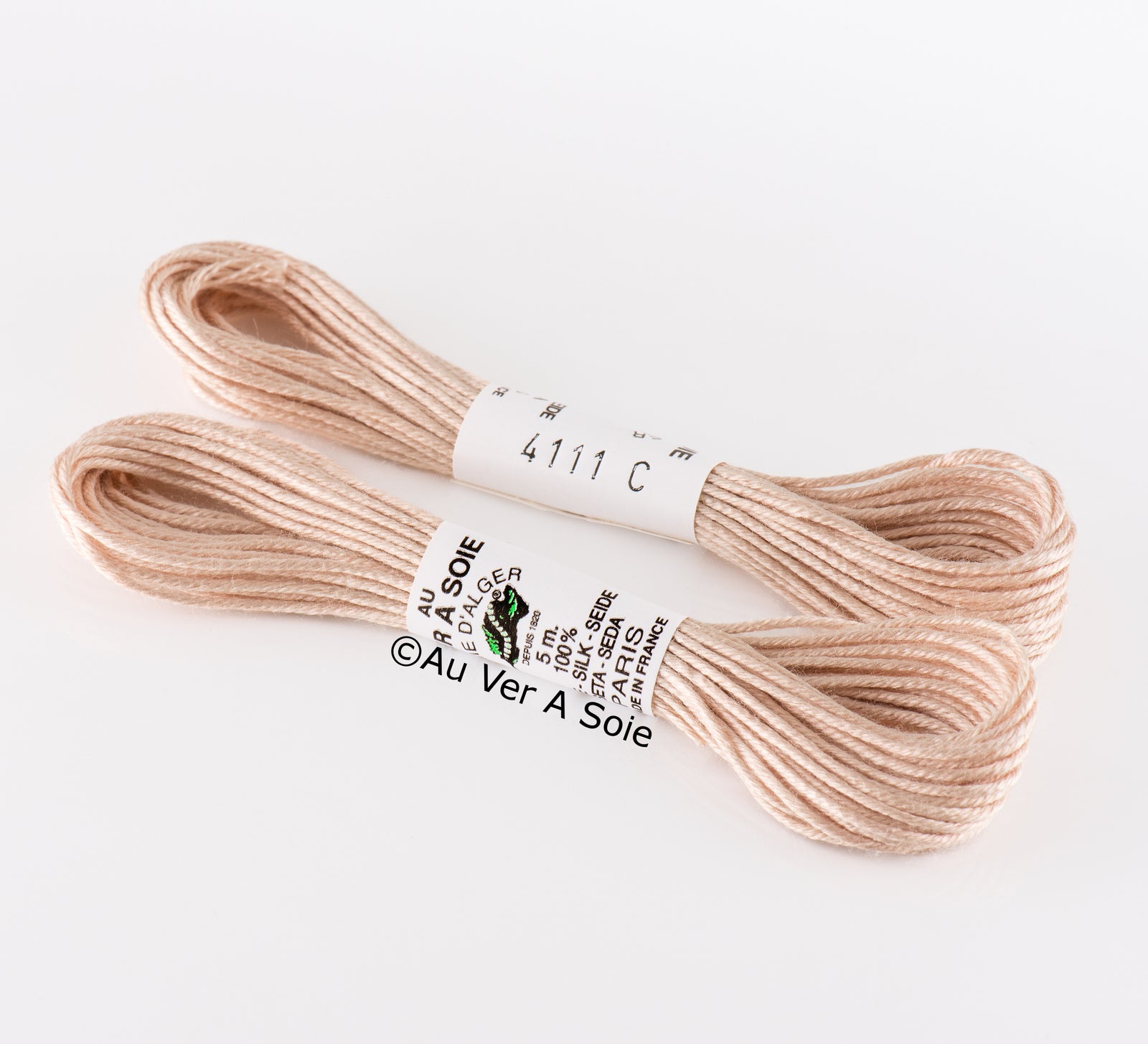 Au Ver a Soie, Soie d'Alge Blanc - 515 - 111 (AVAS111)