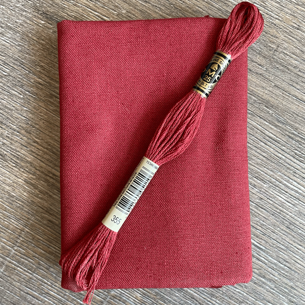 Japanese Embroidery Fabric Fat Quarter (55% Linen 45% Cotton)