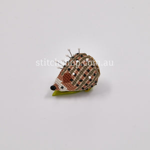 Little Hedgie with Embellishment Pack & Linen