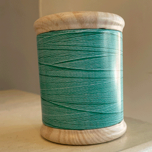 Needles & Thread Cotton Reel tin