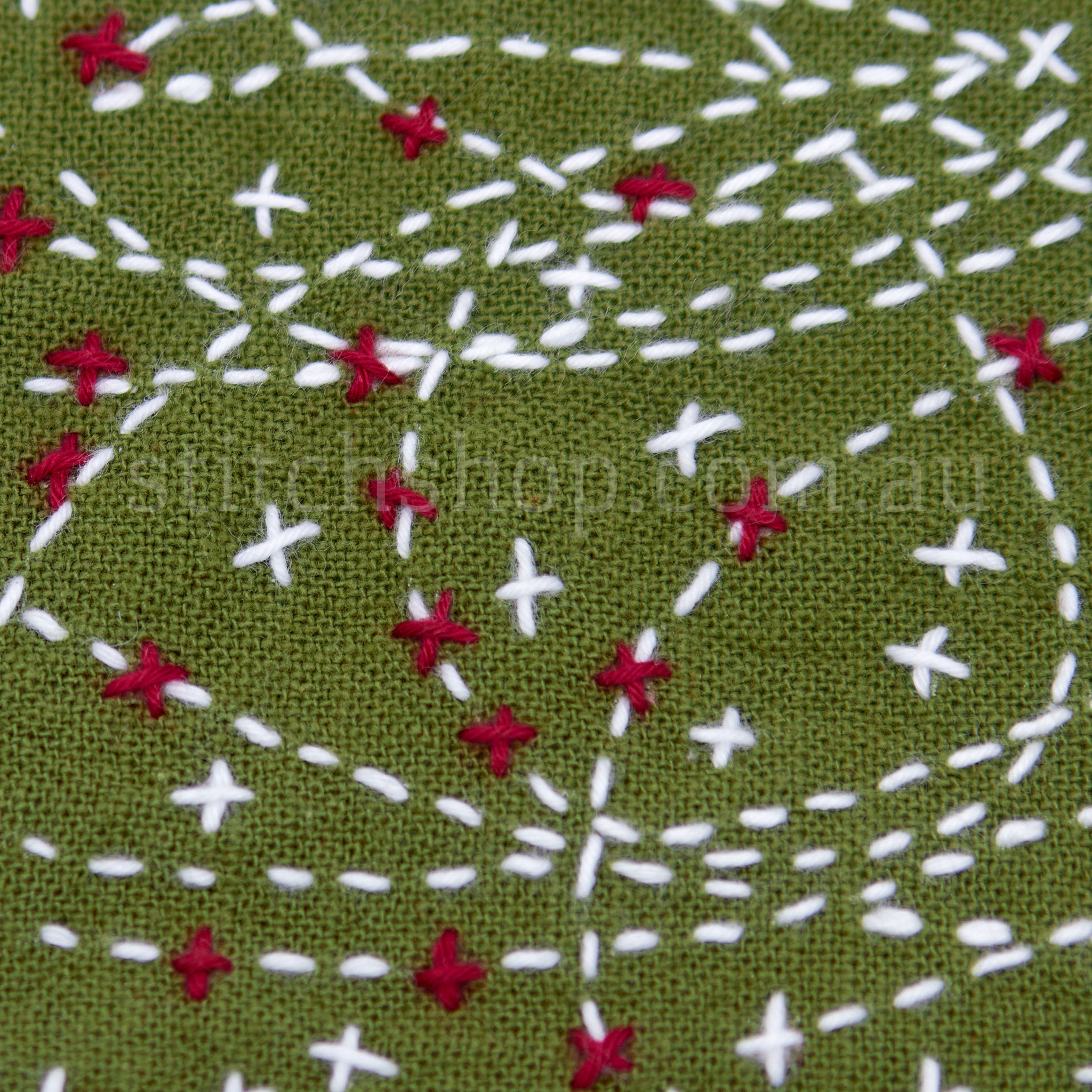 Sashiko Christmas tree kit – SASHIKO.LAB