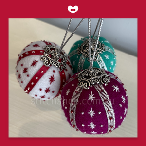 Christmas Bauble Limited Edition Kit by Caroselle