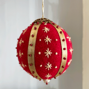 Christmas Bauble Limited Edition Kit by Caroselle