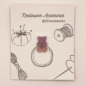 Small Gummy Bear Needle Minder