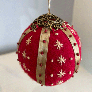 Christmas Bauble Limited Edition Kit by Caroselle